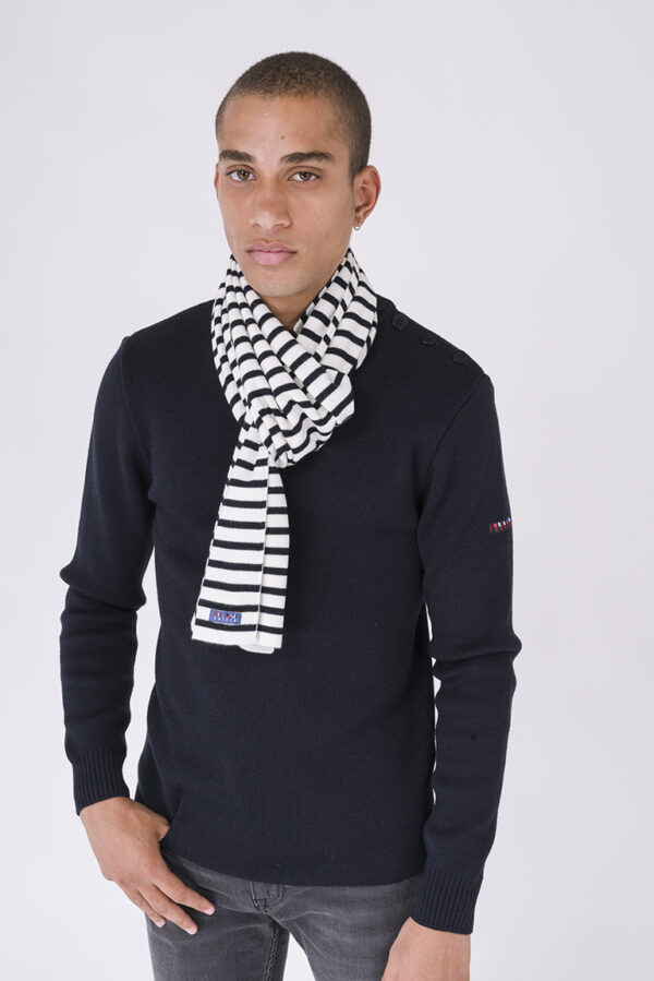 SCARVES
