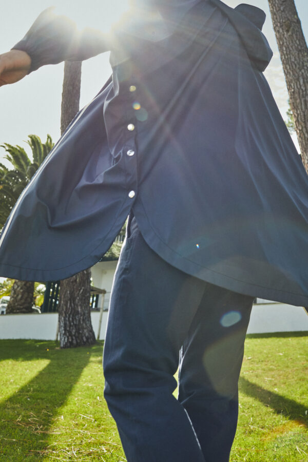 NAVY BLUE RAINCAPE SKY