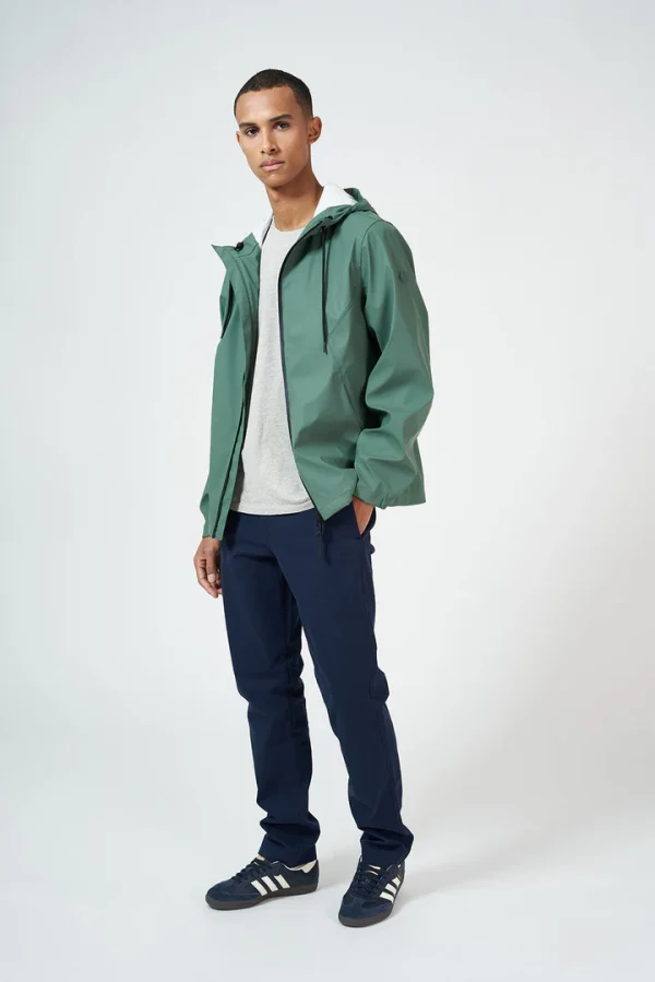 Green men's raincoat Rigning
